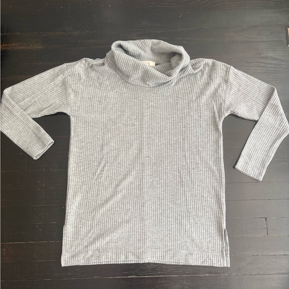 LOFT Sweaters - NWOT Loft Light Gray Turtleneck Waffle Knit Sweater, Size S